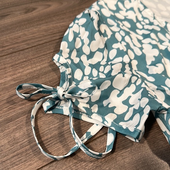 SHEIN Summer Dress - Picture 3 of 4